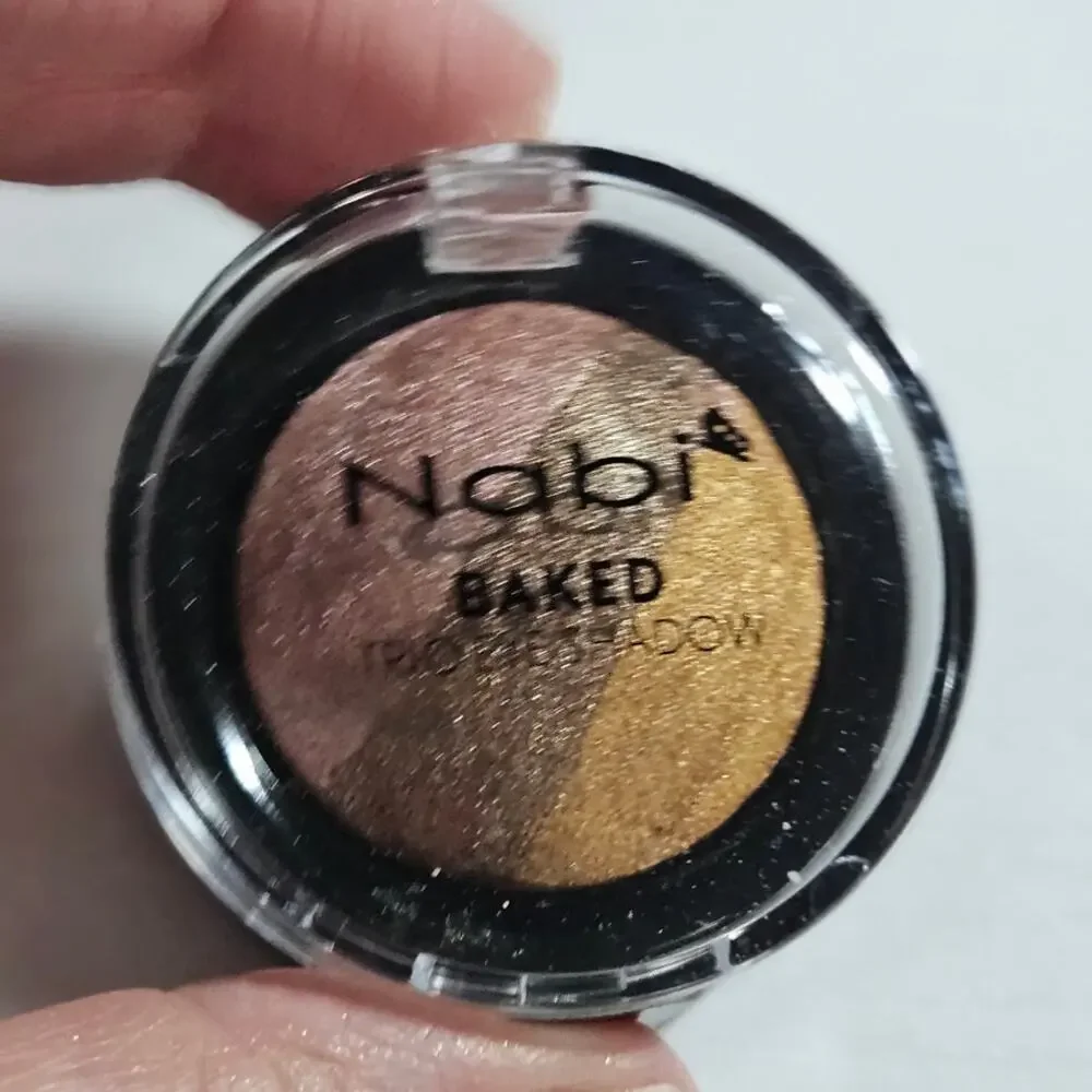 Nabi Baked Trio Eyeshadow Clay Pot ~ Rustic Terracotta Burnt-Orange Earth Tone
